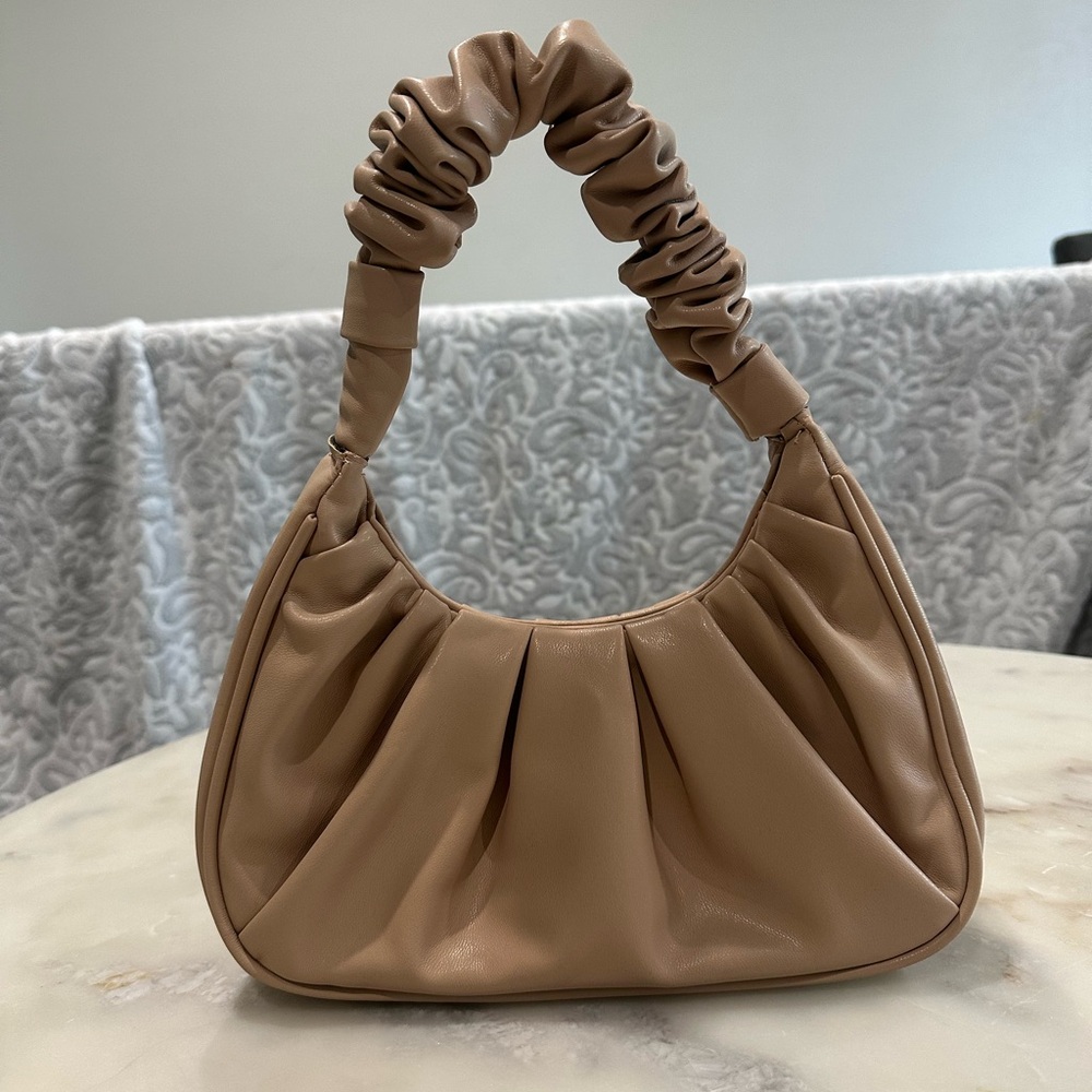Elegant Tan Ruched Handle Bag